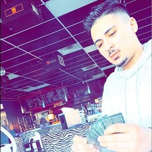 Meet your Posher, Fayez